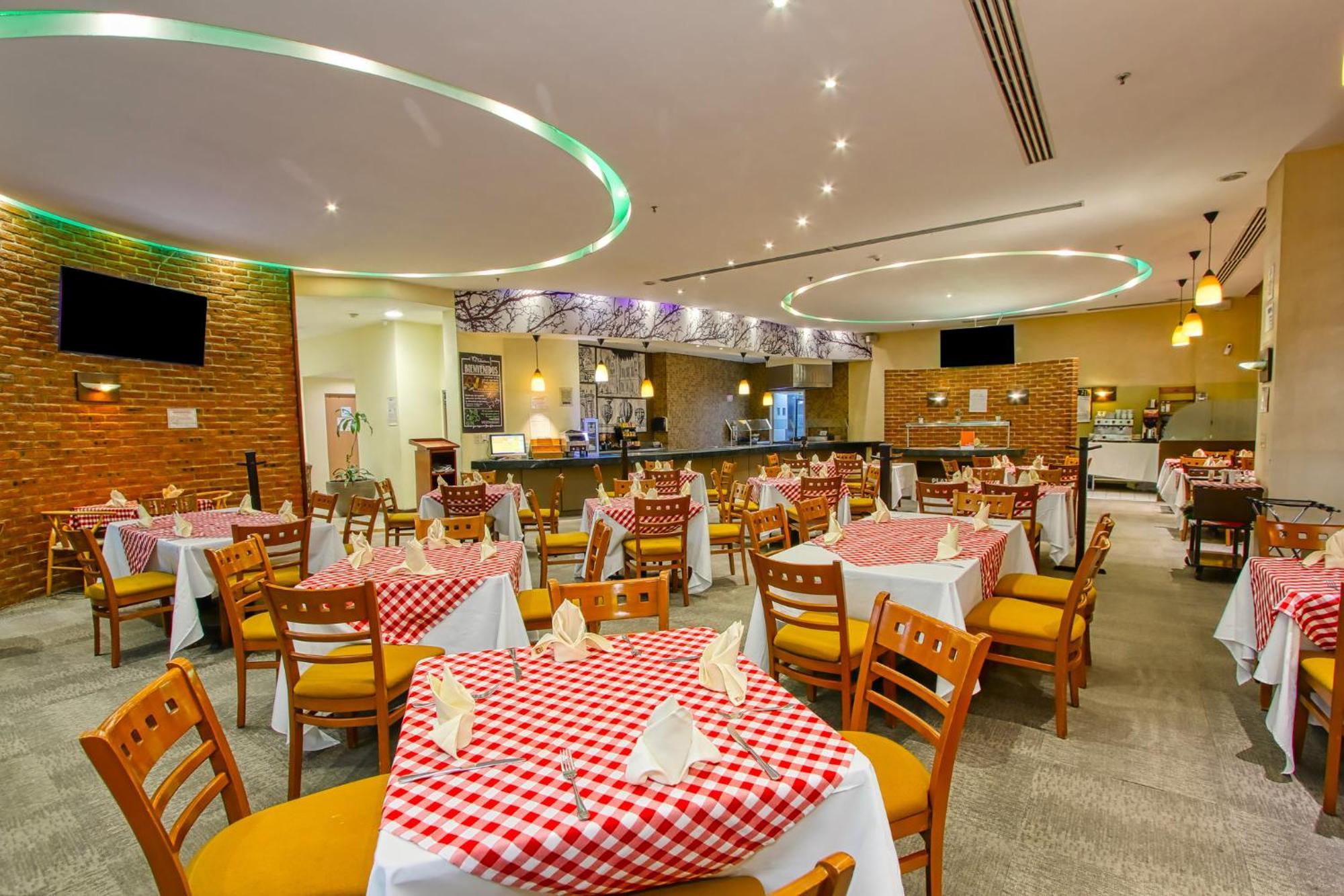 Holiday Inn Leon-Convention Center By Ihg Exterior foto